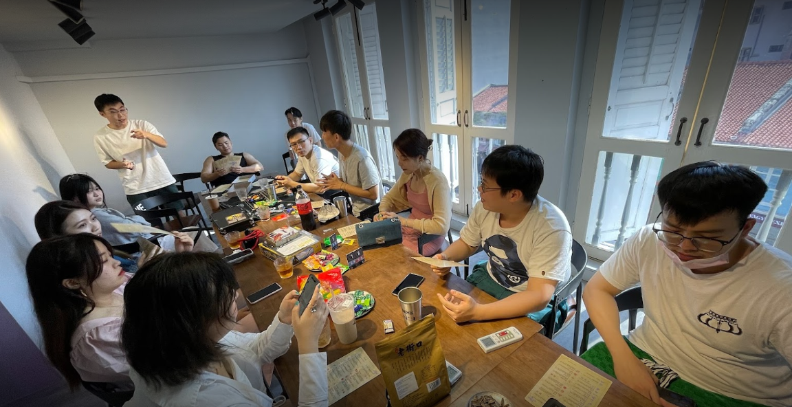 This Newly-Opened Game Cafe in Tanjong Pagar Has Automatic Mahjong Tables, Unlimited Snacks, and In-House Cats From Only S$3 an Hour